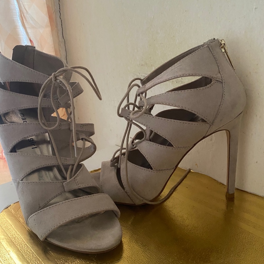 Nude shoes